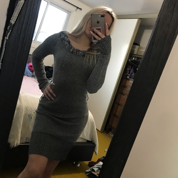 Dress - Picture 2 of 3